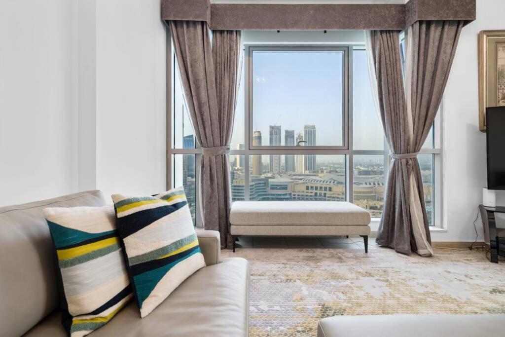 Spectacular Burj & Fountain View - Luxurious 3 Bedrooms & Maids Room - The Residences Dubai Exterior foto
